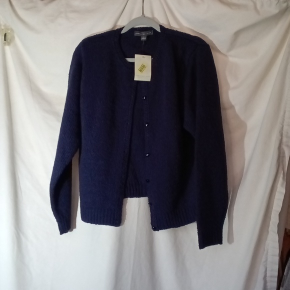 Northern Isles Essentals Knit Sweater NWT - Picture 1 of 4